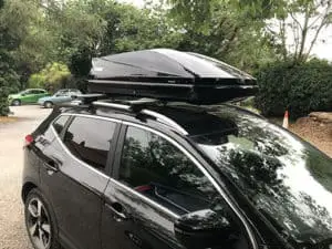 Nissan Qashqai with Thule Touring 200 Roofbox